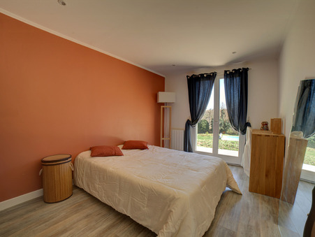 Maison sur Saint-Paul-en-Forêt ; 498 000 €  ; Vente Réf. 45_JC5283