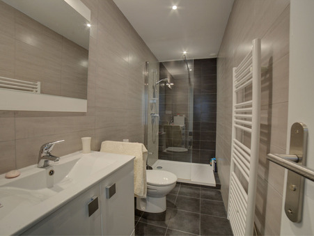 A vendre maison Saint-Paul-en-Forêt 83440; 498 000 € 