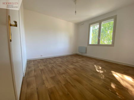 Maison 212 000 € Réf. 1010 Chasseneuil du Poitou