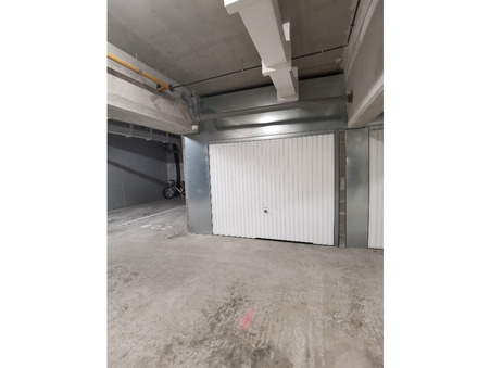 Parking 90 €  sur Rennes (35000) - Réf. 1520-1