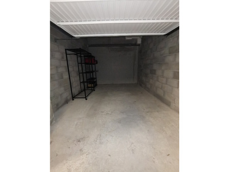 A louer parking 90 €  Rennes