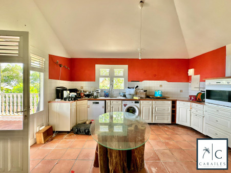 Maison sur Case Pilote ; 410 000 €  ; Vente Réf. CAR187