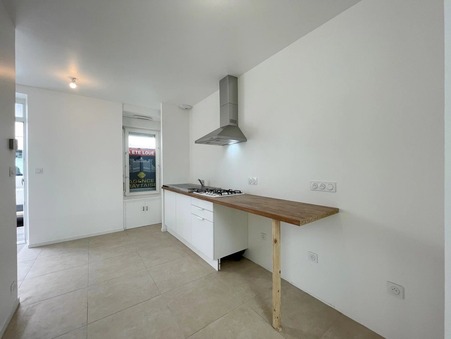 House € 585  Réf. 293 C-86105070 Cholet