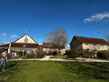 A vendre maison Nadaillac de Rouge 46350; 878 800 € 