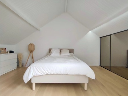 A louer maison 2 400 €  Feucherolles