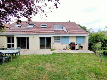 A louer maison 2 400 €  Feucherolles