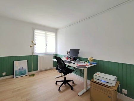 A louer maison 2 400 €  Feucherolles