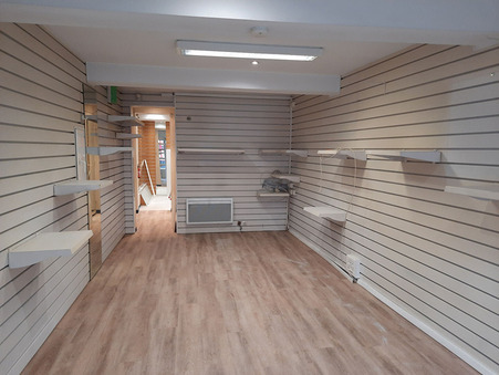 Local commercial 490 €  sur Ernee (53500) - Réf. M710262