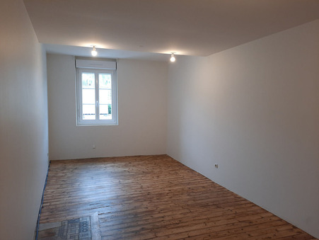 Local commercial 490 €  sur Ernee (53500) - Réf. M710262