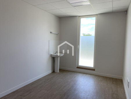 Location neuf Us 95450; 525 € 