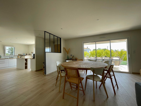 Maison 652 050 € sur Saint-Pierre-d'Oléron (17310) - Réf. 3685