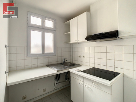 A louer appartement 930 €  Fontainebleau