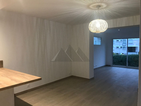 A louer maison 1 450 €  Guipavas