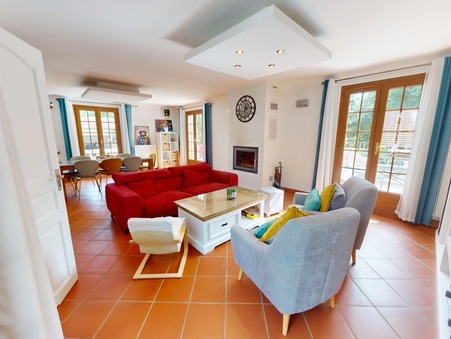 A vendre maison Saint Pierre Lès Nemours 77140; 375 000 € 