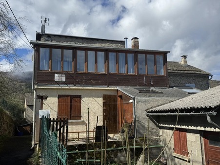 Maison 130 000 &euro;  Réf. 3325-85837278 Quérigut