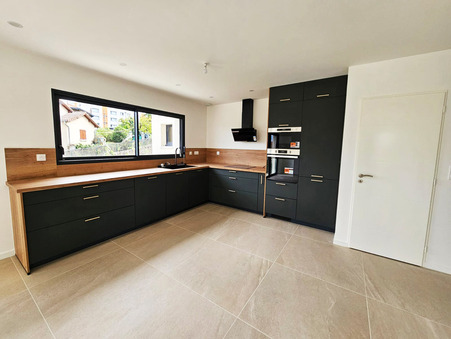 Maison sur Roussillon ; 380 000 € ; A vendre Réf. 56_STPIE5863OSA