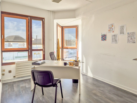 A vendre local professionnel Voiron 38500; 715 000 € 