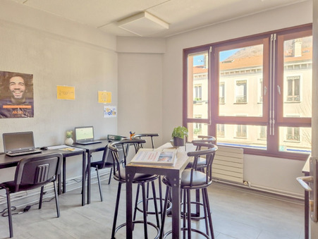 Local professionnel sur Voiron ; 715 000 €  ; Achat Réf. 14_VOI-5797