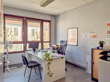 Local professionnel 715 000 €  sur Voiron (38500) - Réf. 14_VOI-5797