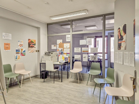 A vendre local professionnel Voiron 38500; 715 000 € 