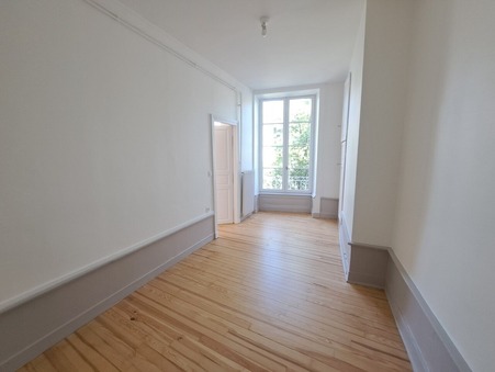 A louer appartement 800 €  Clermont Ferrand