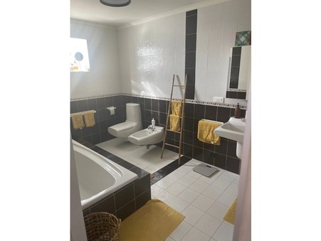 Maison sur Villefranche-sur-Mer ; 4 500 000 €  ; Achat Réf. 83687983