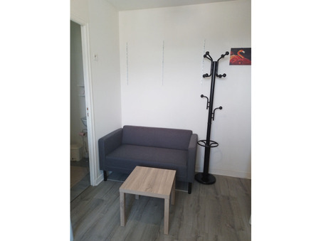 A louer appartement 310 €  Fougeres