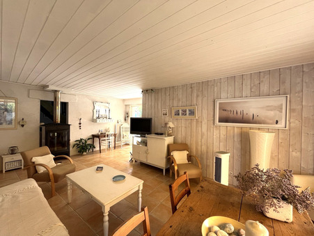 Maison sur Le Château-d'Oléron ; 438 900 €  ; A vendre Réf. 3691