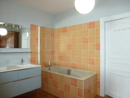 Appartement sur Clermont Ferrand ; 1 215 €  ; Location Réf. 0040410012