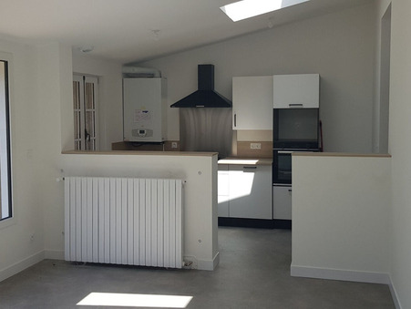 Maison 990 €  Réf. M911533 Chateau Gontier sur Mayenne