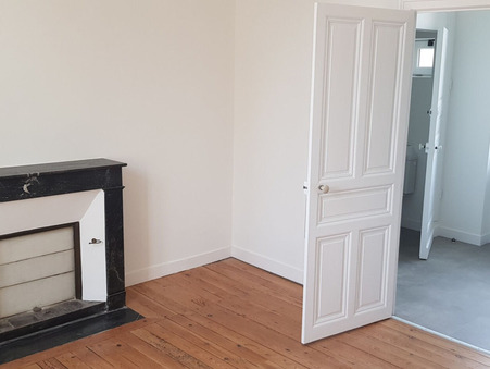 Maison sur Chateau Gontier sur Mayenne ; 990 €  ; Location Réf. M911533