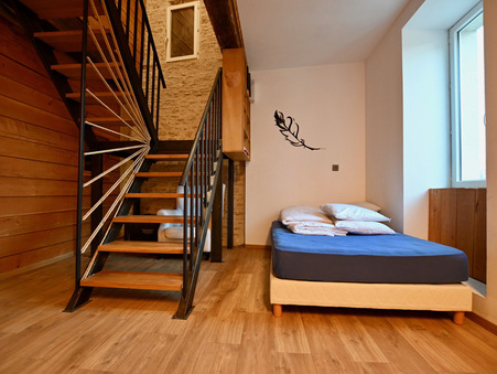 Maison sur Saint-Père ; 103 000 €  ; Vente Réf. 33_FLIP2025053