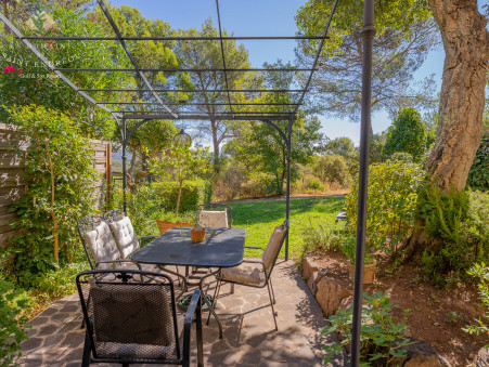 Maison sur La Motte ; 499 000 €  ; A vendre Réf. PH5 25 37