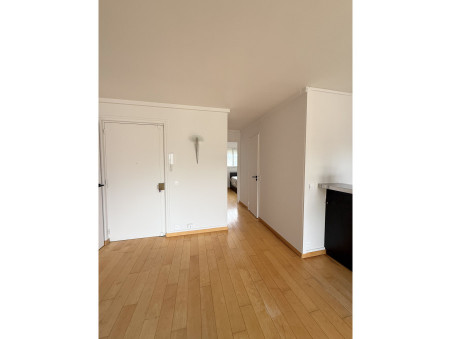 A louer appartement 1 427 €  Paris 17eme Arrondissement