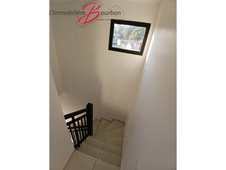 A louer maison 1 300 €  Le Piton St Leu