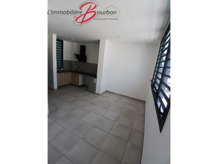 Appartement sur Moufia ; 390 €  ; A louer Réf. 8662025