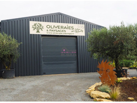 Entrepôt sur La Roche Vineuse ; 324 000 €  ; Achat Réf. 07153