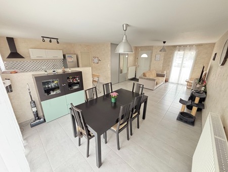 Vente maison 295 000 €  St Germain du Plain