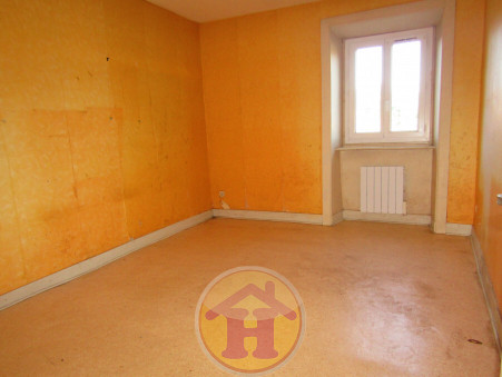 Immeuble 139 100 € Réf. 1300 Saint-Victurnien