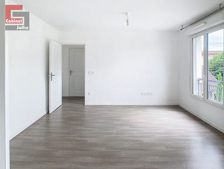 A louer appartement 1 003 €  Fontainebleau