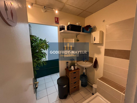 A louer local professionnel Baie-Mahault 97122; 1 800 € 