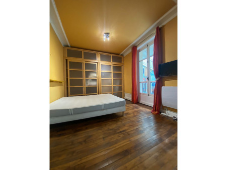 A louer local professionnel 1 830 €  Paris 17eme Arrondissement
