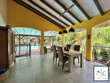 Maison sur Saint-Francois ; 470 000 €  ; Vente Réf. CAR198