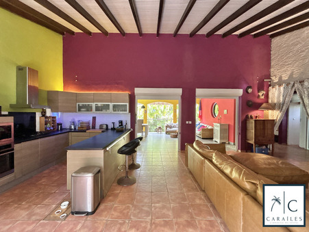 A vendre maison Saint-Francois 97118; 470 000 € 