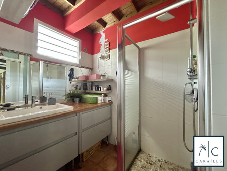 A vendre maison Saint-Francois 97118; 470 000 € 