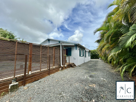 Maison sur Saint-Francois ; 470 000 €  ; Achat Réf. CAR198
