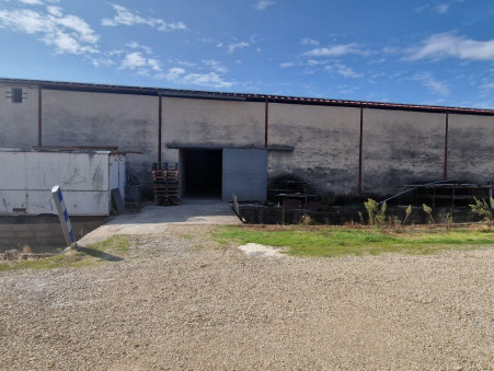 A louer local professionnel 1 600 €  Cavaillon