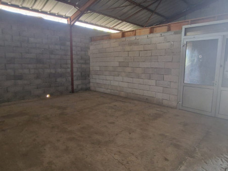 A louer local professionnel 1 600 €  Cavaillon