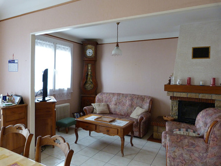 A vendre maison Meral 53230; prix nous consulter
