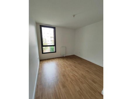 Location appartement Poitiers 86000; 845 € 